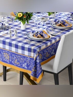 NWOT Williams Sonoma Gingham Floral Tablecloth